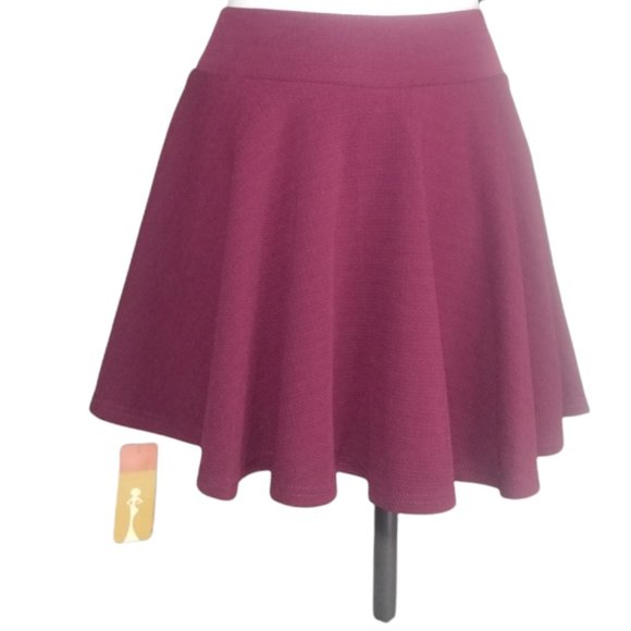 Werna Vogue Underwear Burgundy Pleated Skort Size Large - Picture 1 of 10